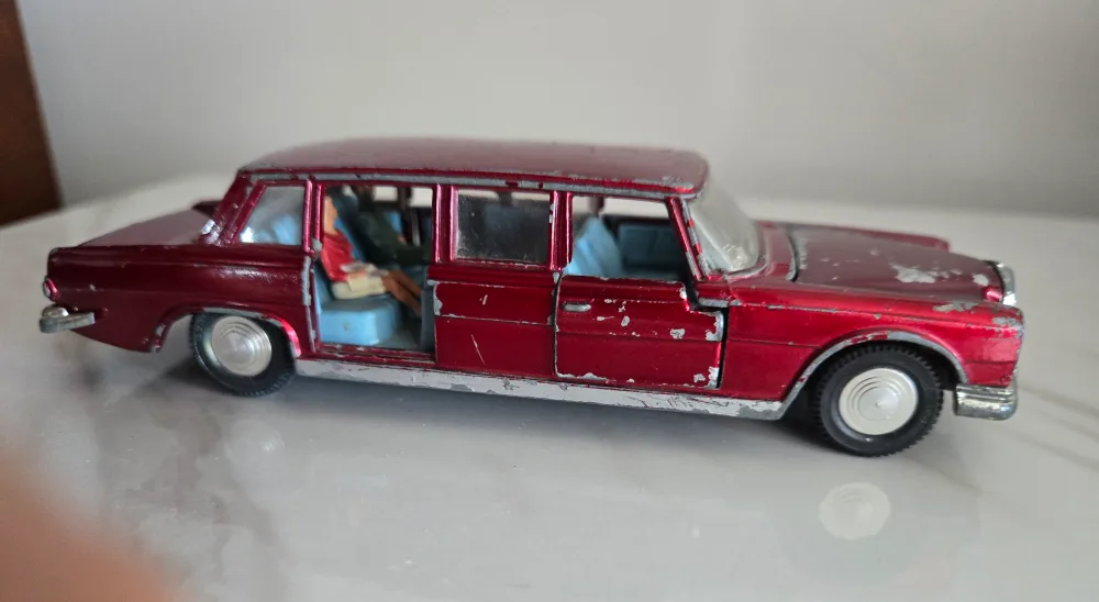 Vintage 1957-1970s Diecast Toy Car Collection image indicator(6)