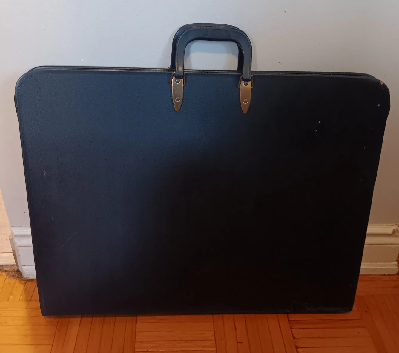 Black Portfolio Case thumbnail