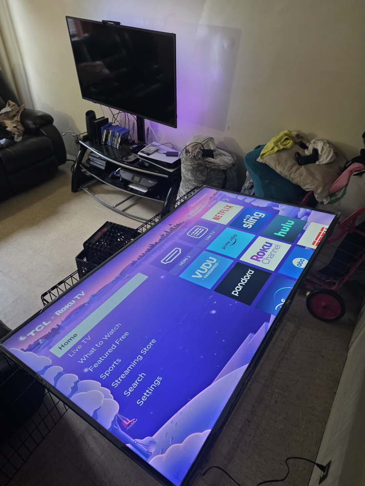TCL Roku TV - photo 3