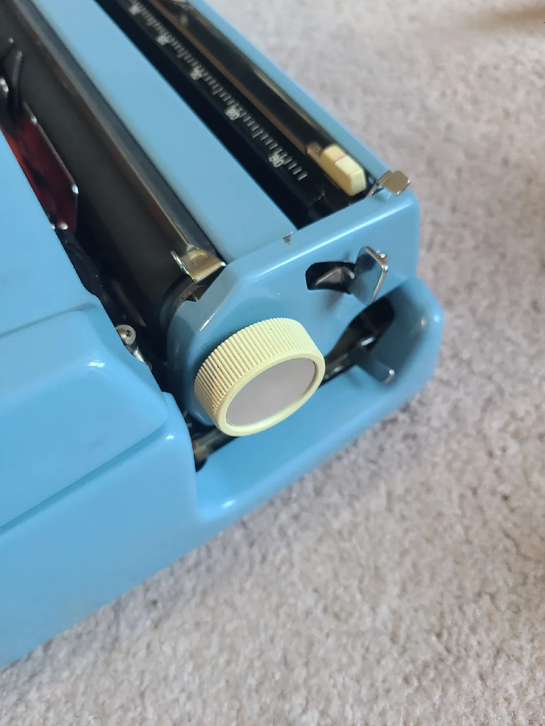 Brother Opus 889 Typewriter - Light Blue image indicator(6)