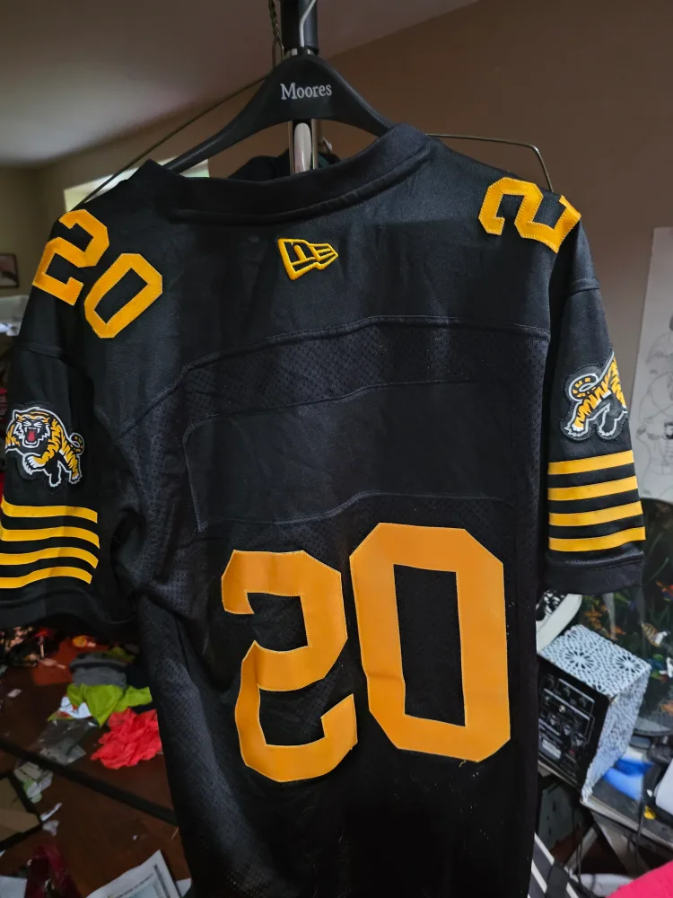 New Era Tiger-Cats Jersey Size L (brand new) image indicator(2)