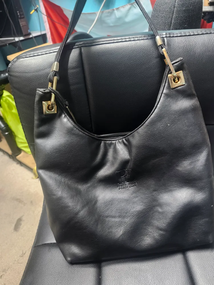 Assorted Handbags image indicator(5)