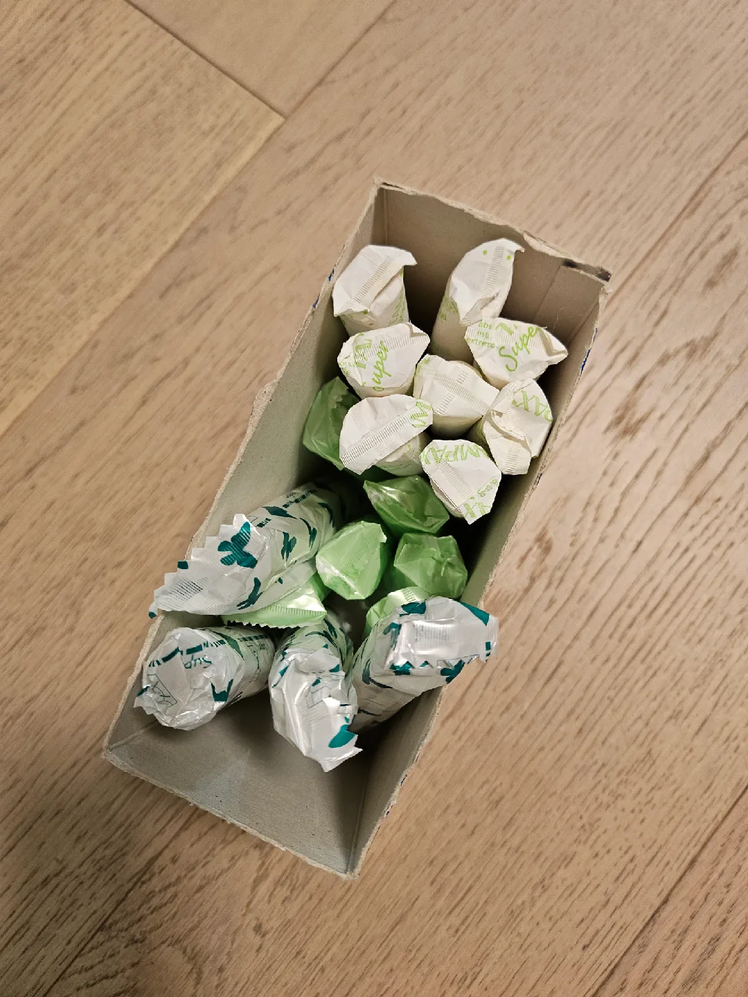 tampons. super/heavy flow. image indicator(2)