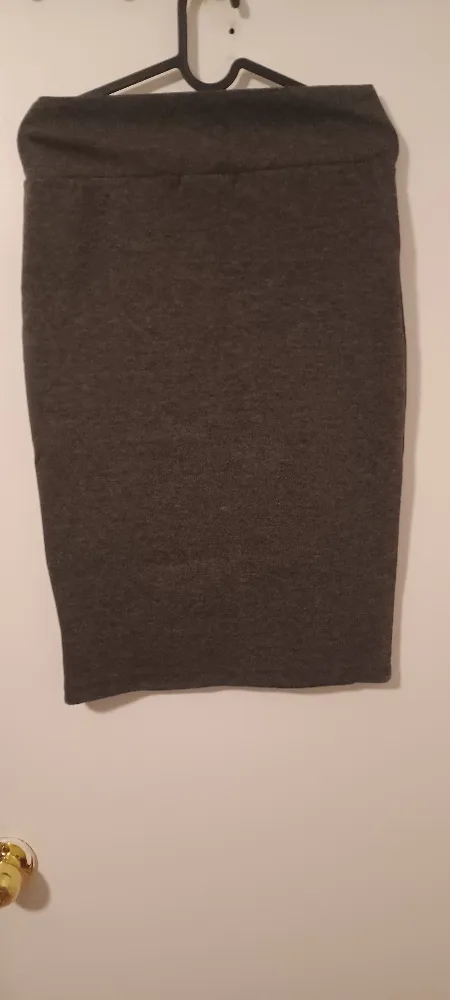 Liz & Sara Grey Skirt - Size M image indicator(2)