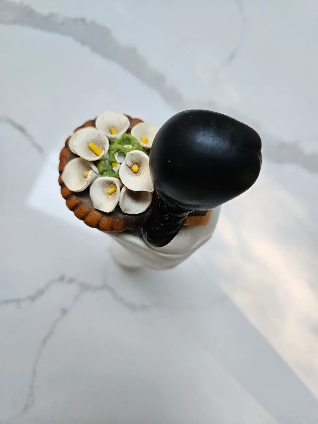 Handmade Ceramic Indigenous Mesoamerican Woman Figurine image indicator(3)