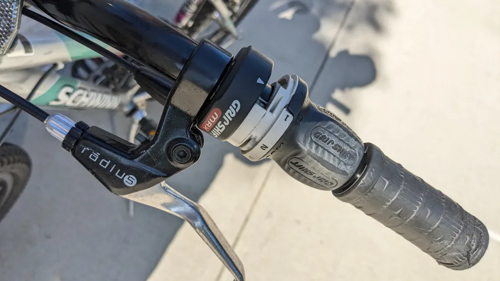 Schwinn Ranger Mountain Bike 2.6F image indicator(10)