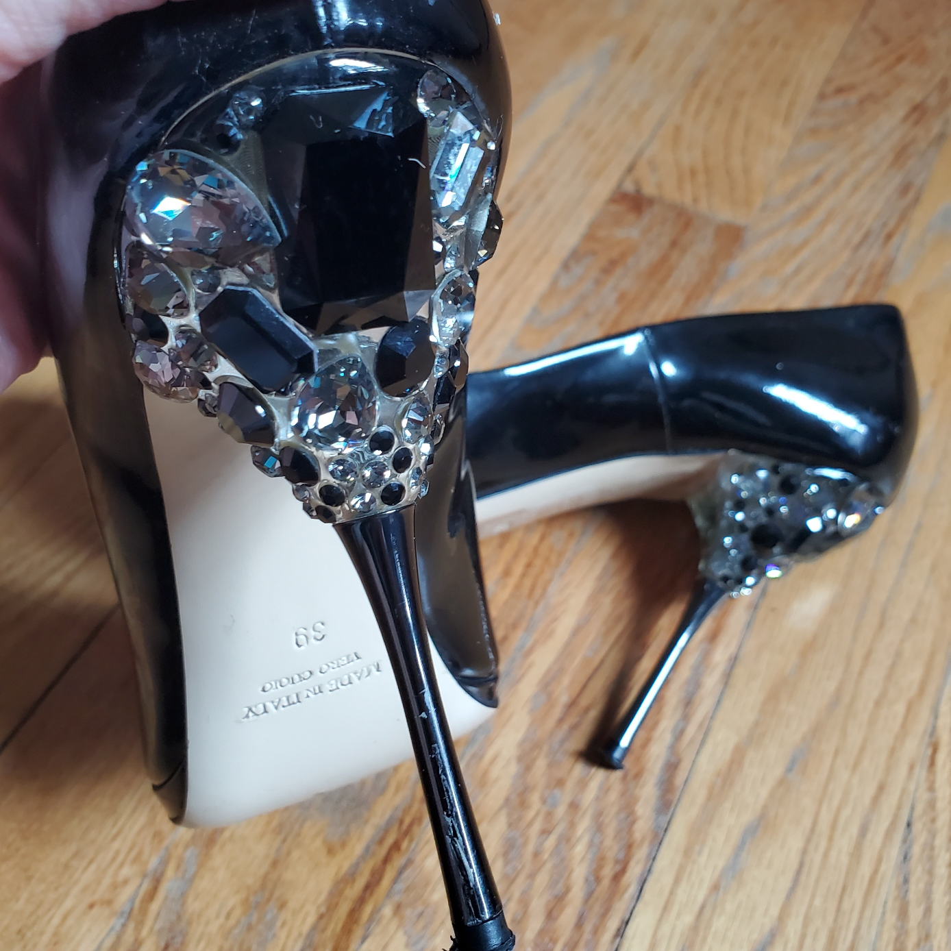 LORIBLU Bijoux Black Patent Leathet Stilettos - US 8.5 - photo 4