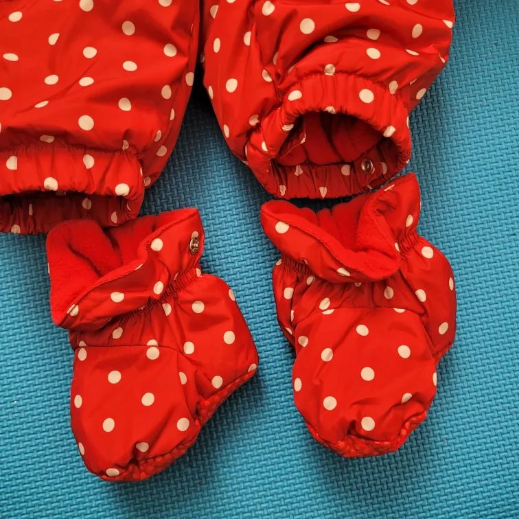 GAP Baby Red Polka Dot Snowsuit 6-12 Months image indicator(3)