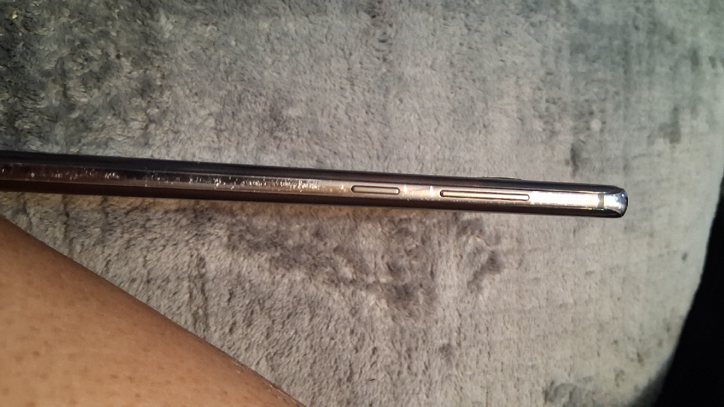 Samsung S10+ - photo 3