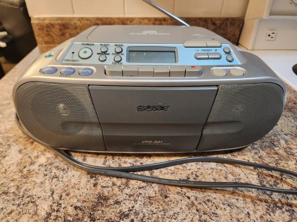 Sony CD Radio Cassette-Corder thumbnail