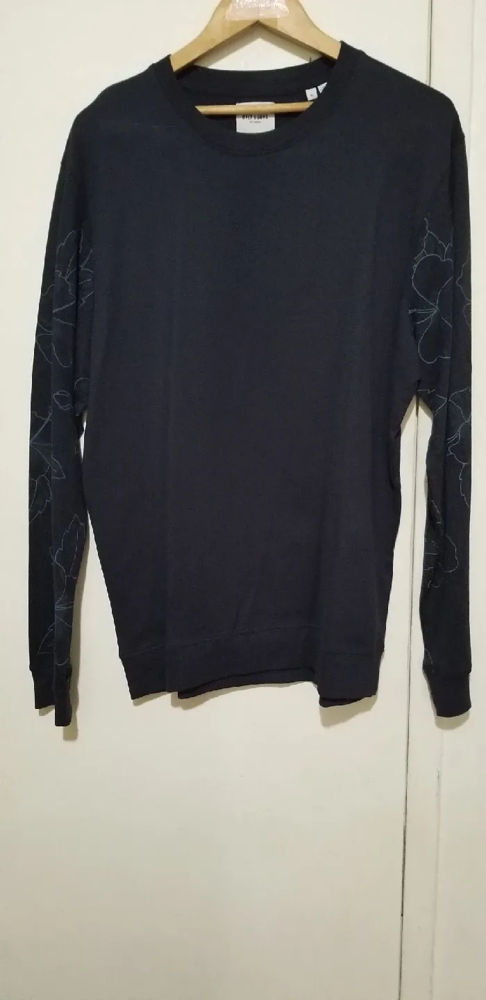 New ONLY & SONS XL Navy Floral Sweatshirt thumbnail