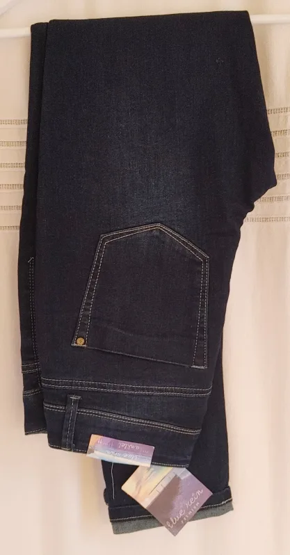 Blue Rein Premium Jeans Size 11 thumbnail