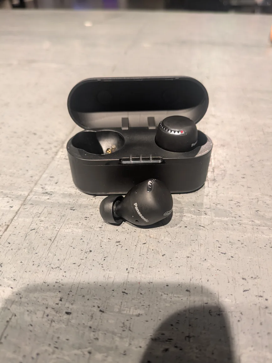 Panasonic RZ-S500W Wireless Earbuds thumbnail
