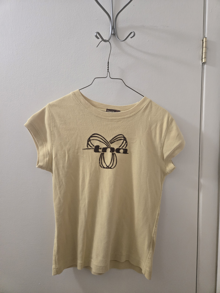 TNA Aritzia Yellow T-Shirt Size L