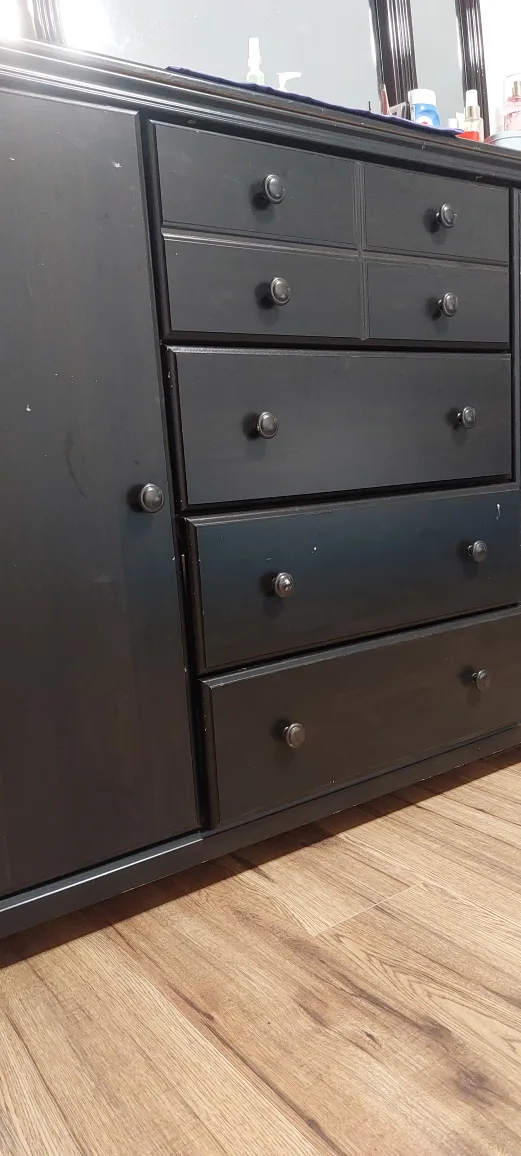 Dresser with Large Mirror (not attached) image indicator(2)