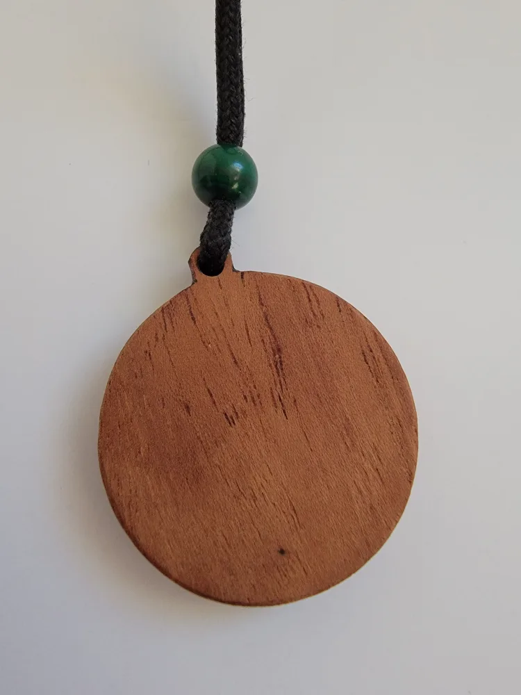 Celtic Knot Pendant Necklace image indicator(6)