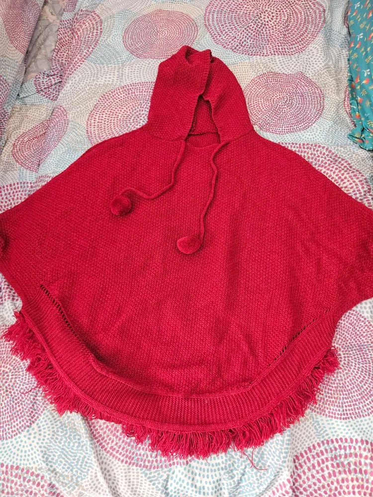 Red Knitted Hooded Poncho image indicator(2)