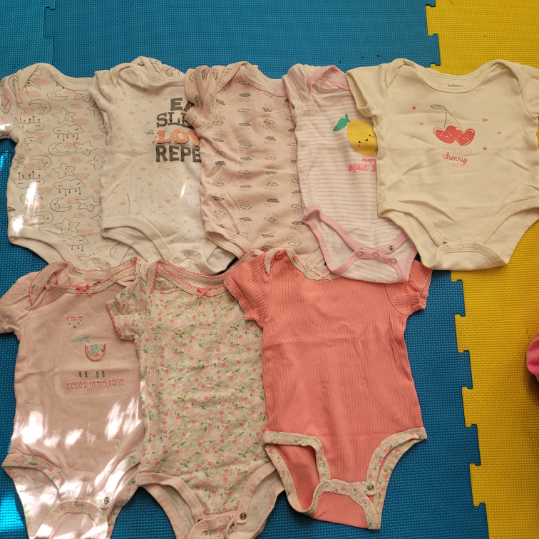 Bodysuits 6-12m