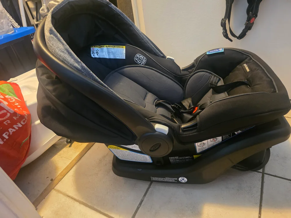 Graco SnugRide 35 Lite LX Infant Car Seat image indicator(2)