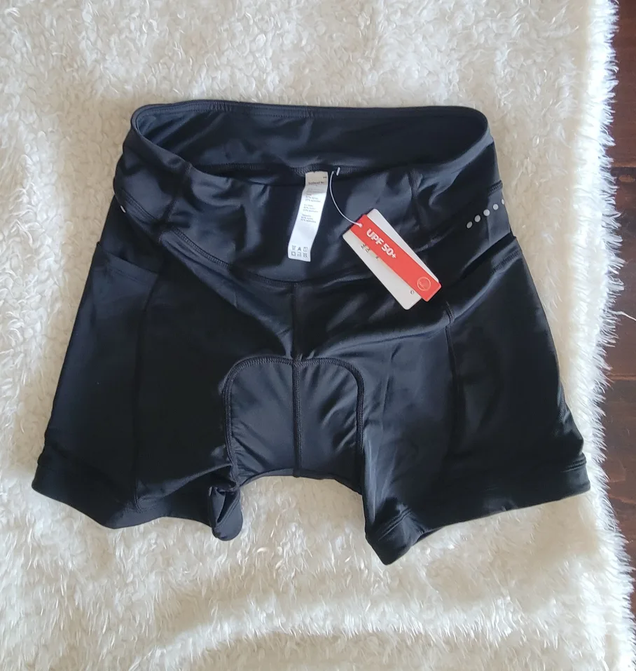 BNWT Women's 4D Padded Bike Shorts - Black thumbnail