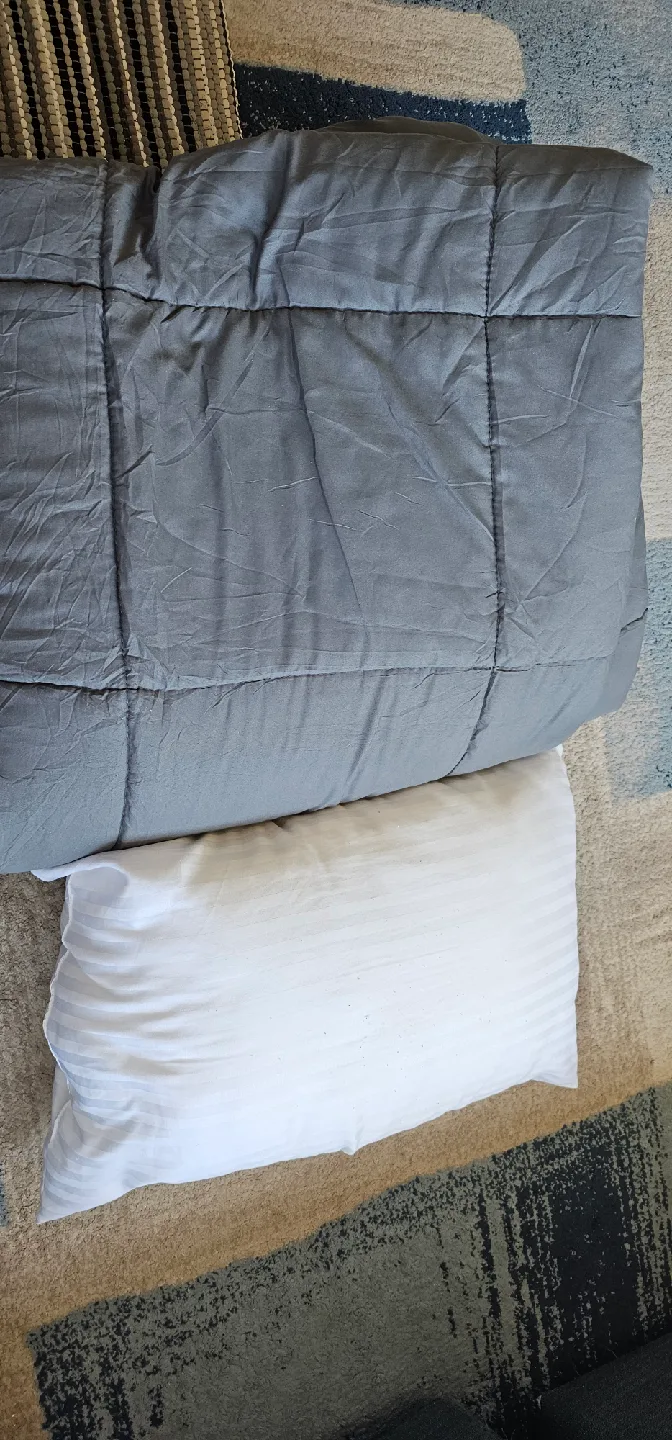 Grey Comforter and White Pillow thumbnail