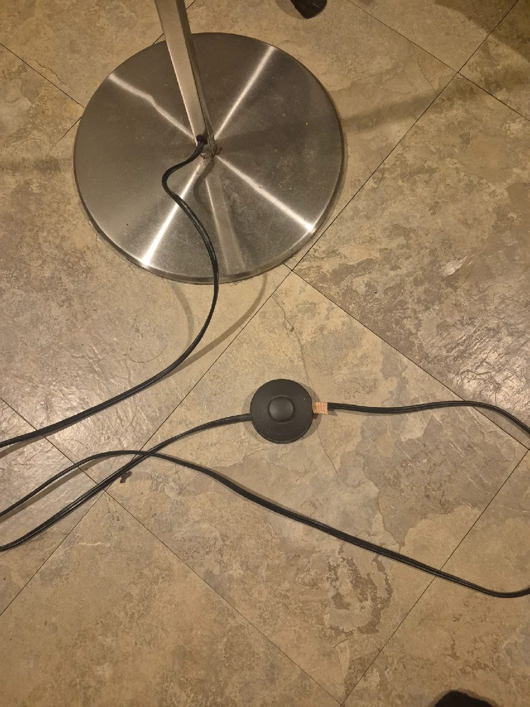 Silver Floor Lamp image indicator(3)