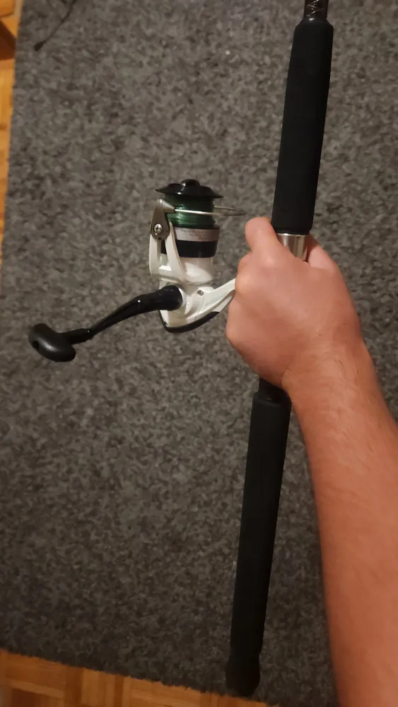 Shakespeare Ugly Stik Catfish Rod & D-Wave 4000-B Reel image indicator(2)