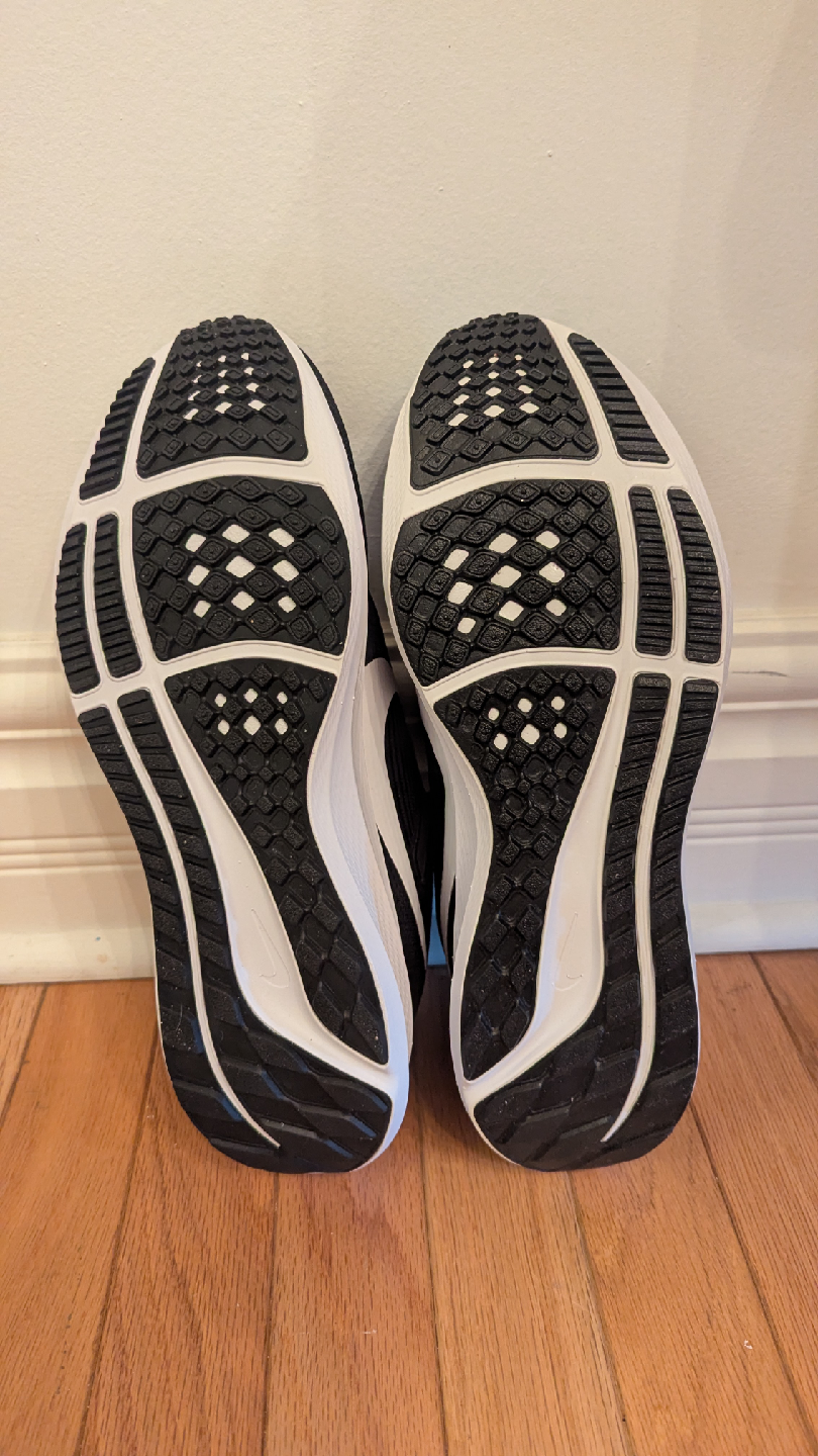 Nike Pegasus 40 Running Shoes - US 11 - photo 2