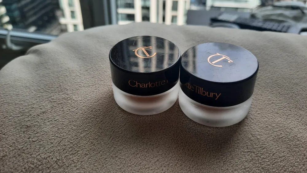 Charlotte Tilbury Cream Eyeshadow thumbnail