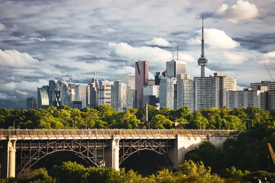 Nikon D3100 Camera with Two Lenses image indicator(9)