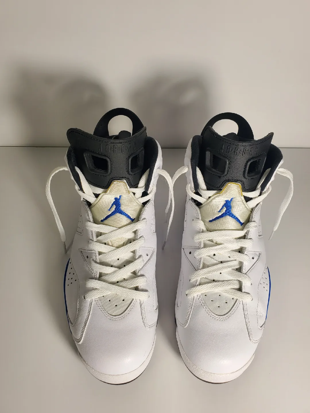 Men’s Jordan 6 Retro Sport Blue Comes W/Box 384664-107 Size 9.5 image indicator(10)