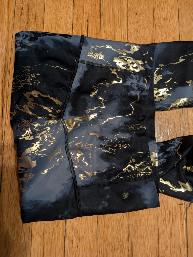 old Navy small Black Marble Gold Accent Activewear Set - photo 5
