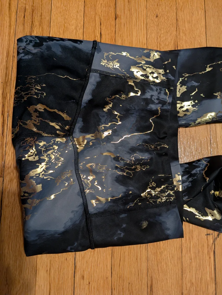 old Navy small Black Marble Gold Accent Activewear Set image indicator(5)
