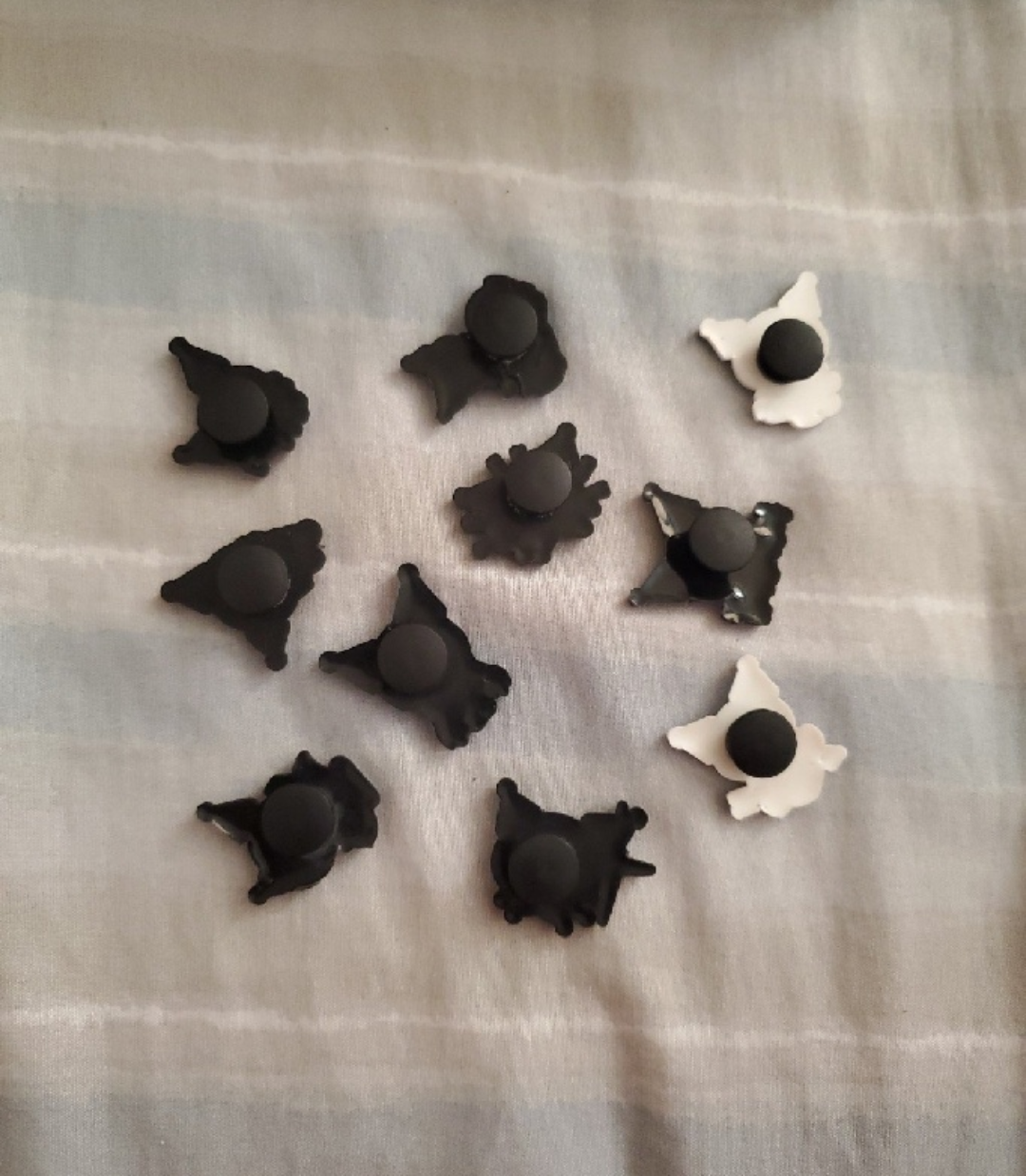 Sanrio Kuromi shoe charms - photo 2