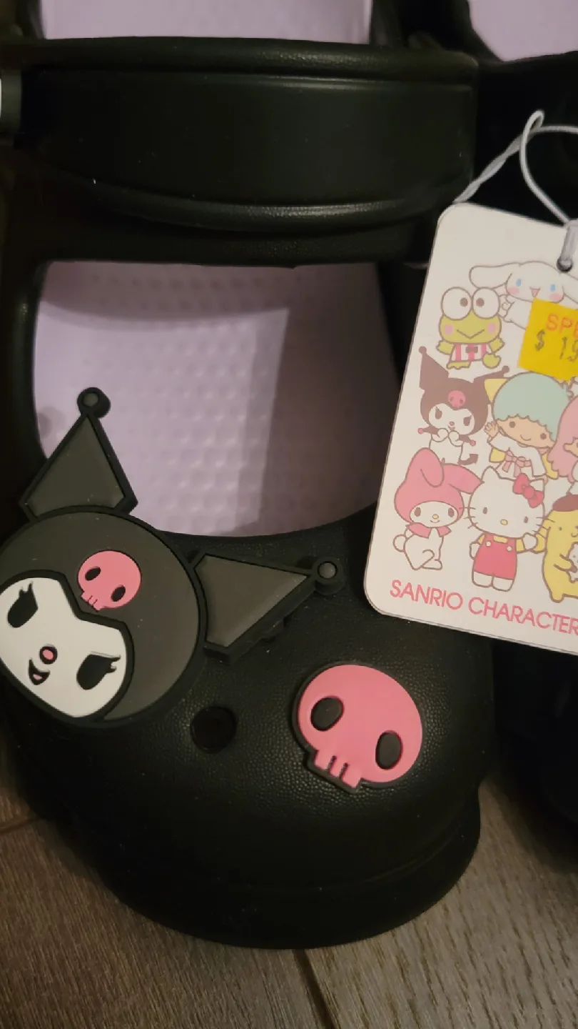 New Sanrio Characters Kuromi Clogs - Size 6/7 image indicator(5)