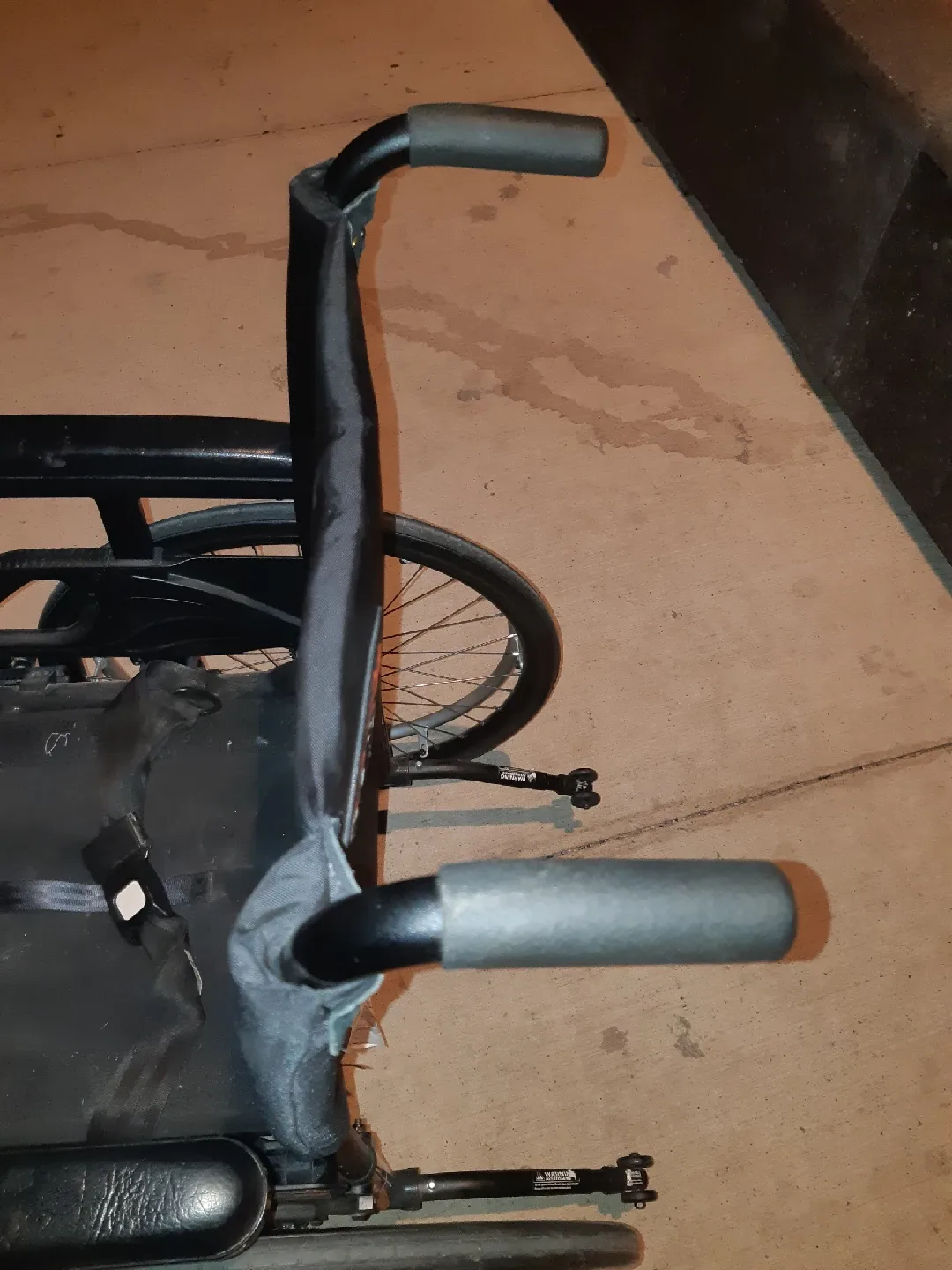 Quickie Wheelchair - Black image indicator(5)