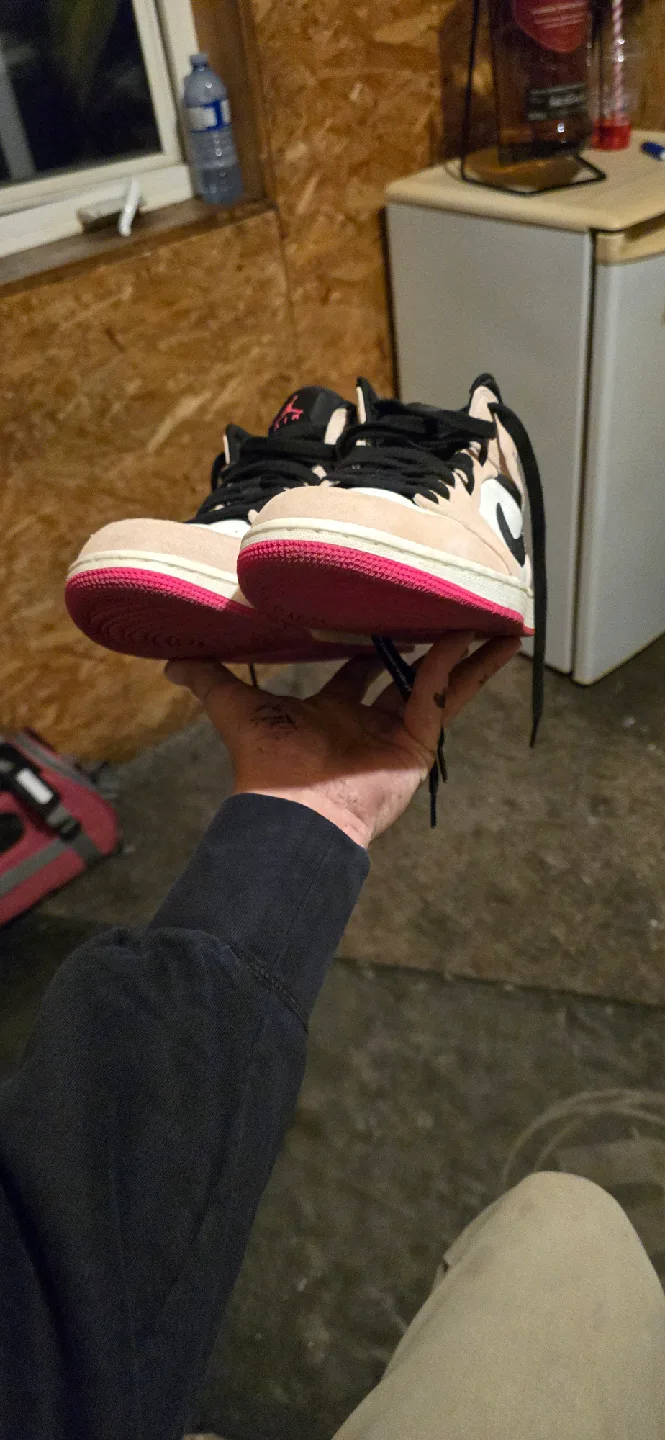 Nike Air Jordan 1 Mid Sanddrift Sneakers image indicator(2)