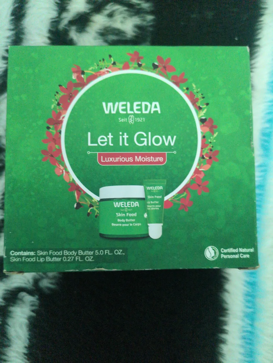 Weleda Let it Glow Luxurious Moisture Set thumbnail