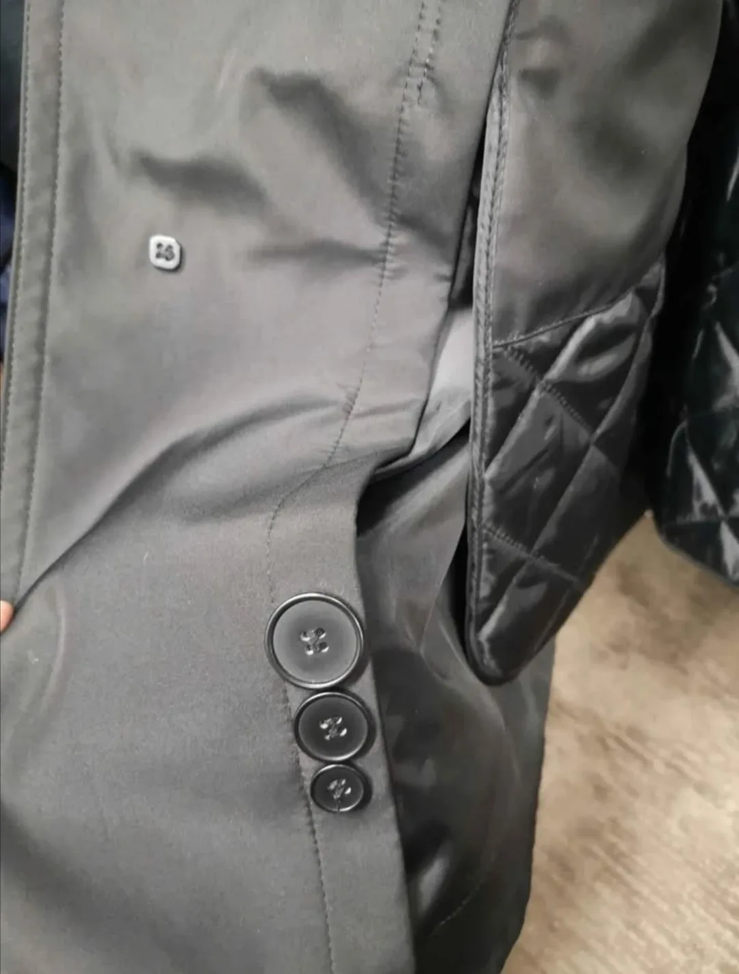 New Pilot Trenchcoat - Black Beltless - Philippines Air Canada image indicator(4)