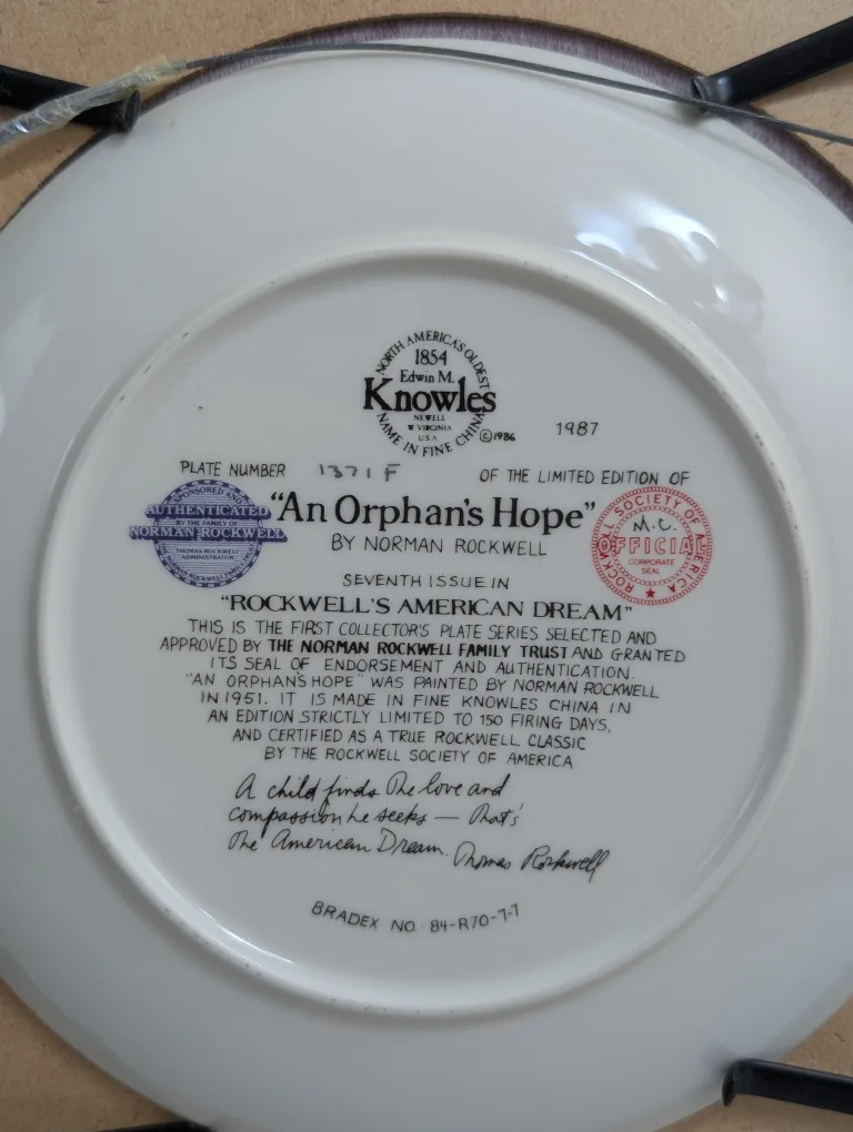7 Norman Rockwell AMERICAN DREAM Framed Collector Plates image indicator(9)