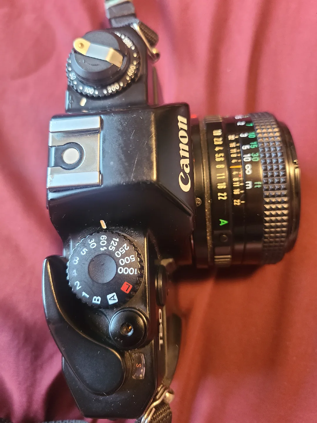Canon T60 35mm Film Camera with 50mm Lens image indicator(4)