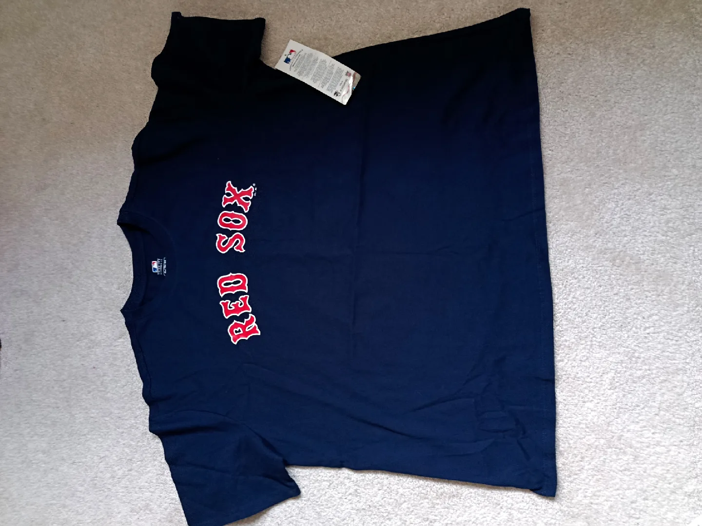 New Boston Red Sox T-Shirt XL image indicator(2)