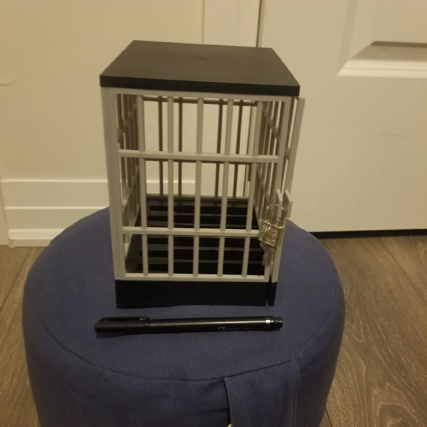 Phone Jail image indicator(5)