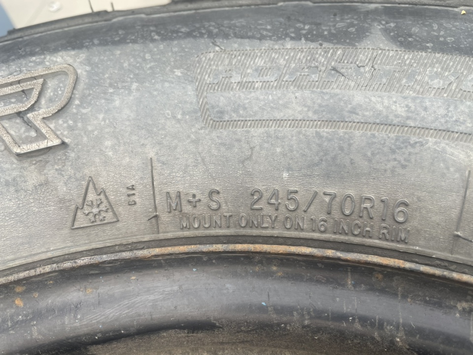 Cooper Tires 245/70R16