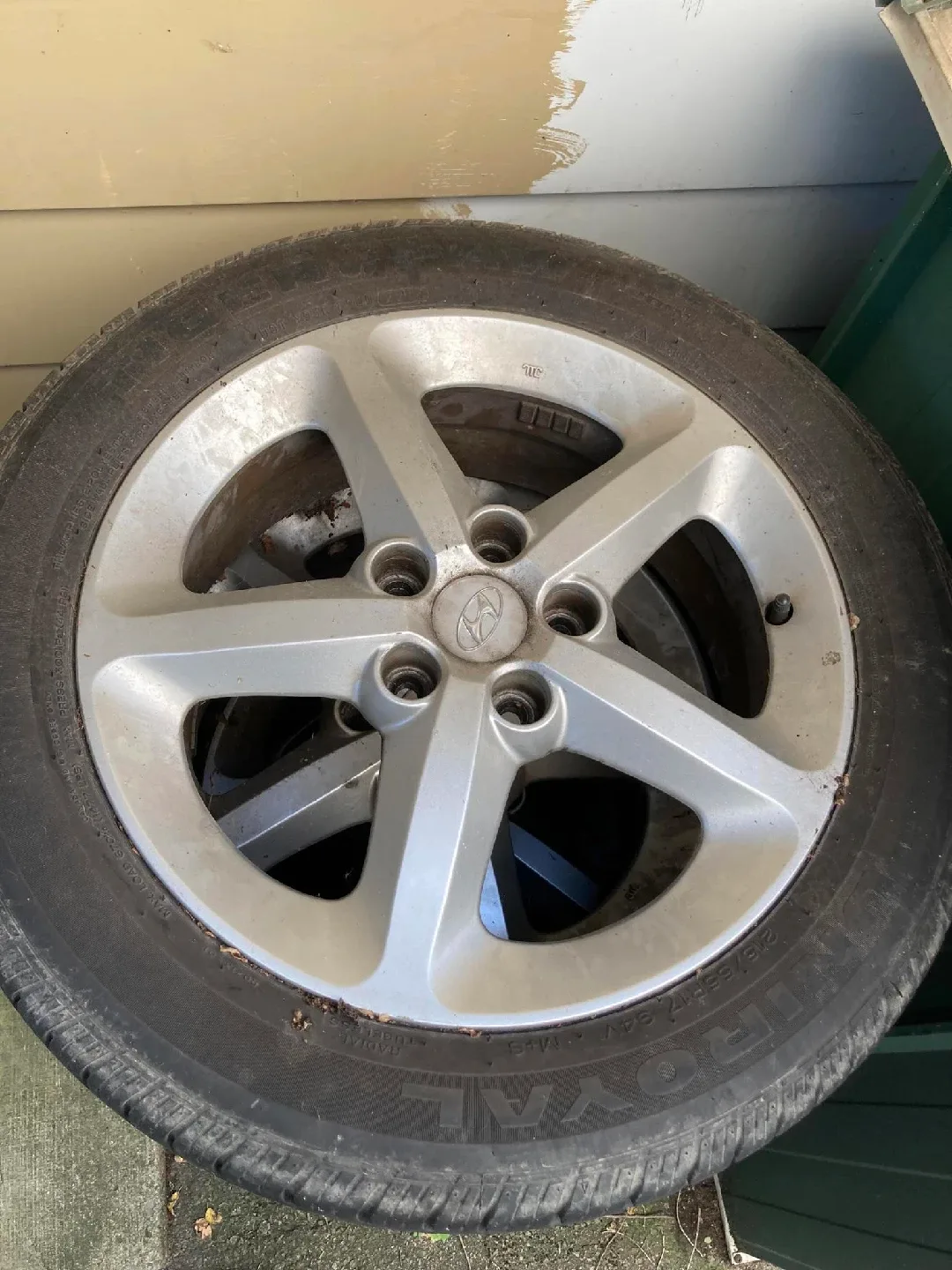 🛞 Set of 4 Hyundai OEM 17” Alloy Rims + All-Season Tires image indicator(4)