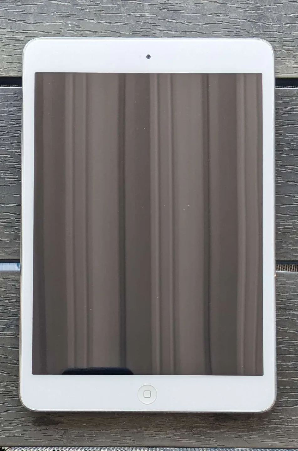 Apple iPad mini (Wi-Fi, 1st generation) Model A1432 thumbnail