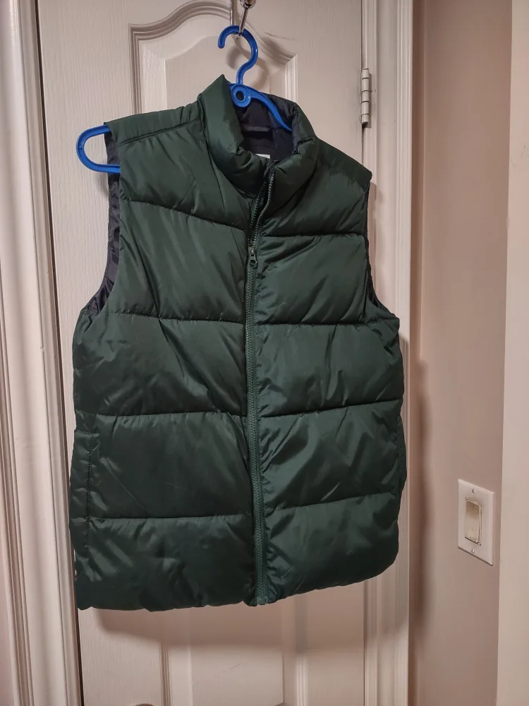 Old Navy Green Puffer Vest - kids size XL (14-16) thumbnail