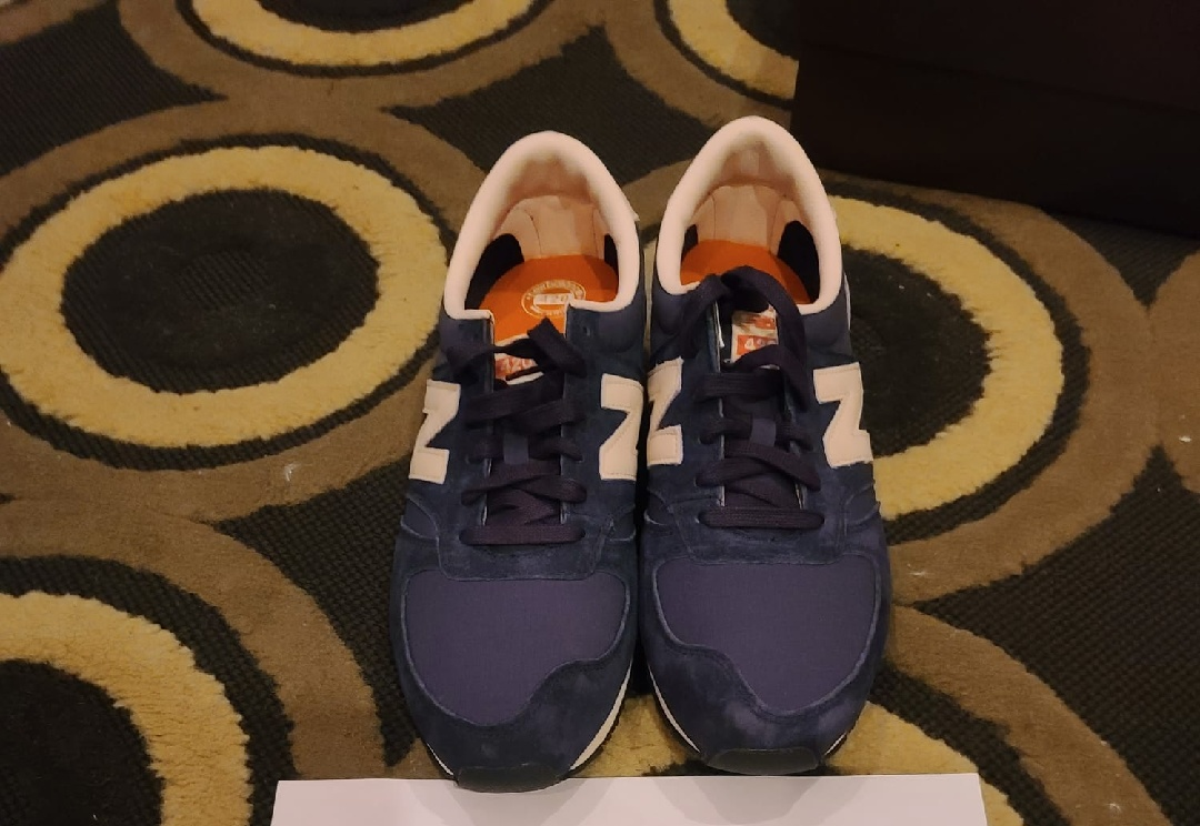 New Balance 420 Navy Blue Sneakers