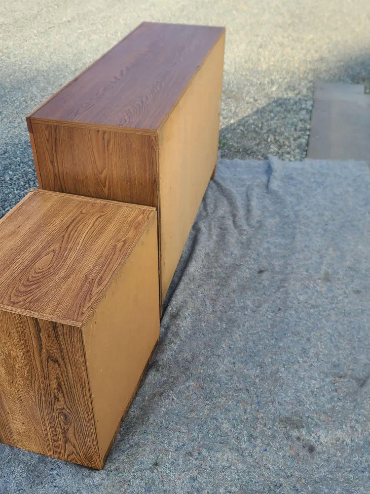 6 DRAWER OAK DRESSER AND NIGHT STAND image indicator(5)