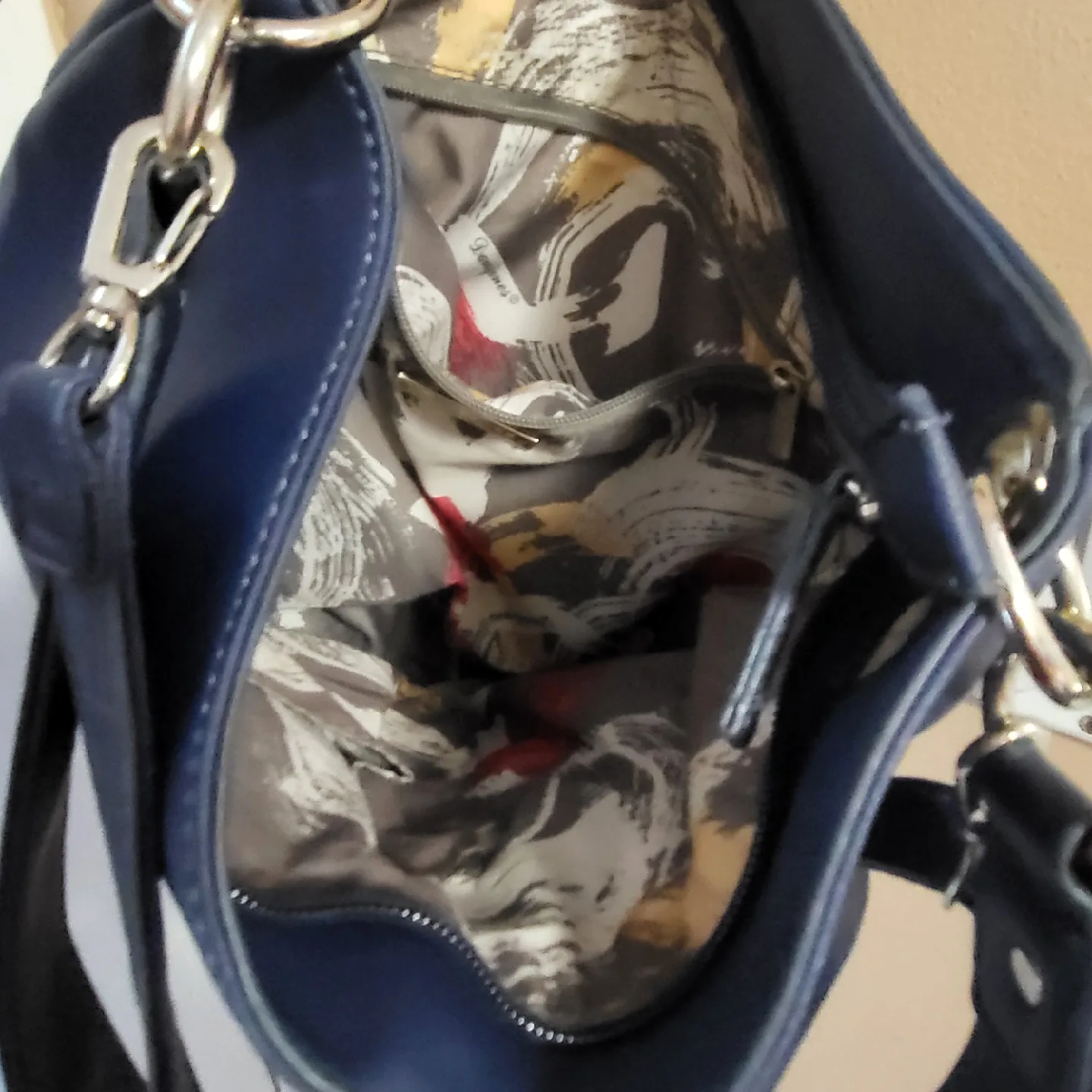 🥕David Jones Paris Navy Blue Purse Like New image indicator(3)